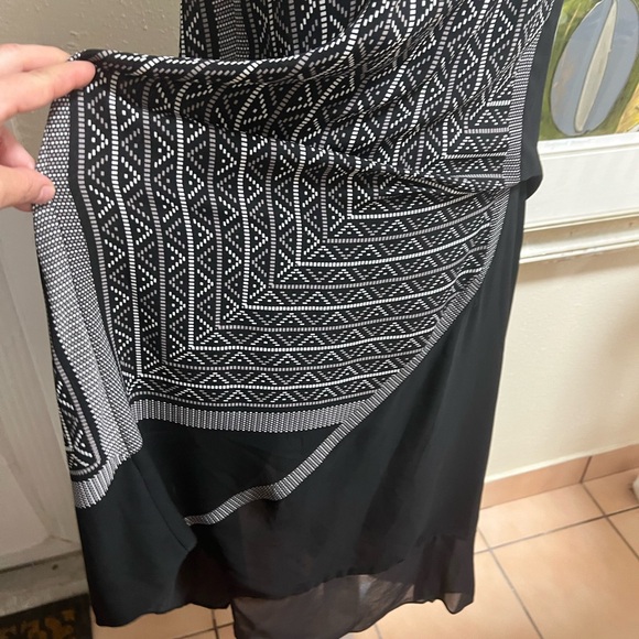 BCBGMAXAZRIA size 6 (M) never used . NWT. - Picture 9 of 15